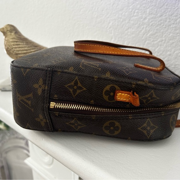 ✨Authentic Louis Vuitton Spontini brown monogram✨ - Picture 2 of 8